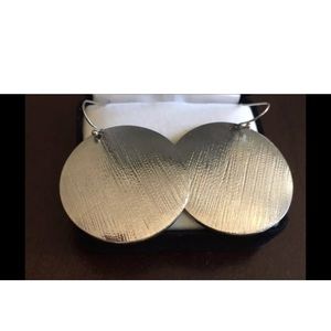 Medallion earrings silver